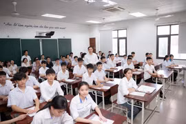 Thi học sinh giỏi THCS trước thềm năm học mới: Loay hoay tìm lối đi sau khi phòng GD&ĐT giải thể