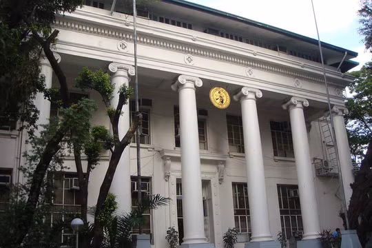 Nổ bom gần Bộ Tư pháp Philippines