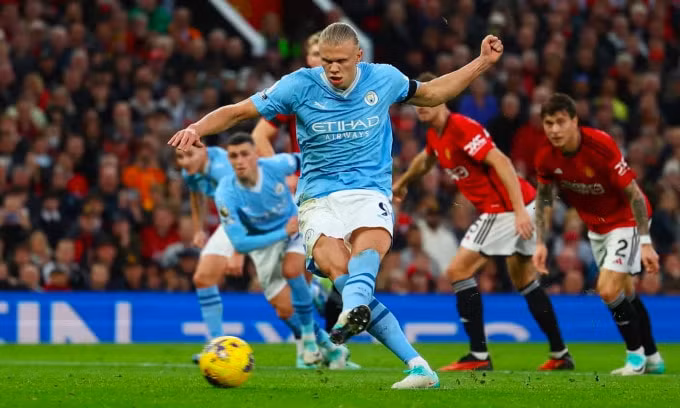 erling haaland toa sang man city ha dep man utd 3 0 hinh 1