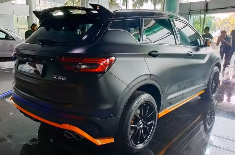 ra mat proton x50 r3 hinh 5