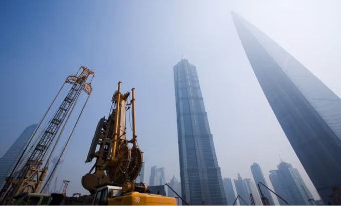 Ngành xây dựng Trung Quốc giảm mua thép do giá tăng quá mạnh. Ảnh: Xinhua