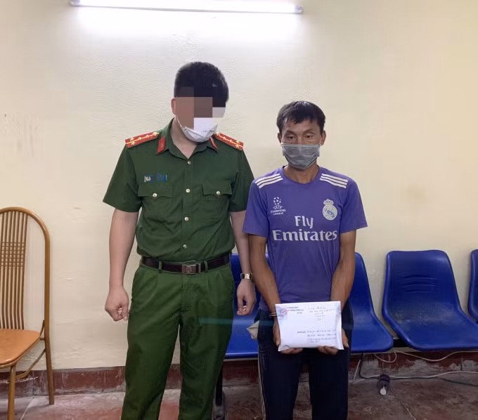 Mùa&nbsp;A Dia cùng tang vật tại cơ quan điều tra