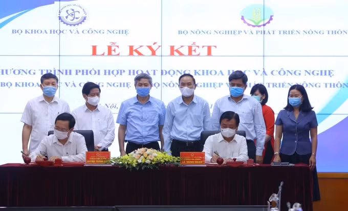 Lễ ký kết phối hợp hoạt động khoa học và công nghệ giữa Bộ KH&CN và Bộ NN&PTNT giai đoạn 2021-2030. Nguồn: Bộ KH&CN.