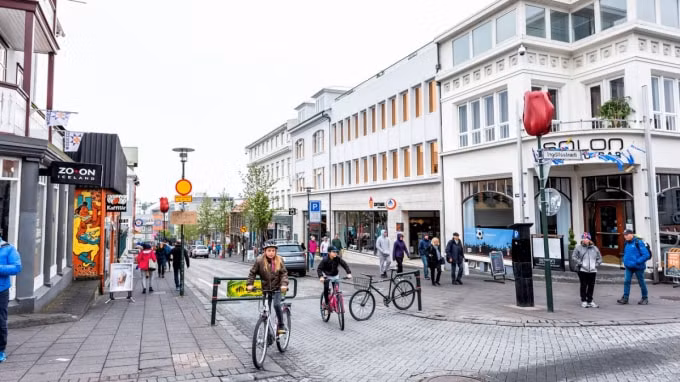 Iceland dỡ bỏ toàn bộ các biện pháp hạn chế phòng dịch. Ảnh minh họa