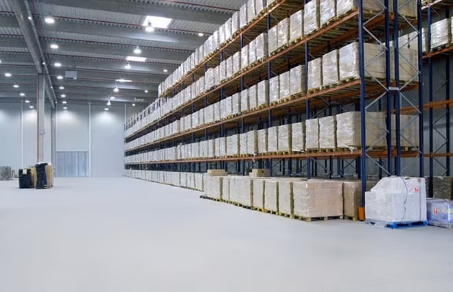 Đối với các nhà đầu tư, kho lạnh mang lại lợi suất cao hơn 50-100 điểm cơ bản so với các cơ sở hậu cần khô.
