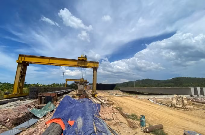 Bãi đúc dầm cầu- Super-T.