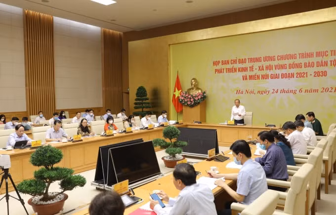 Quang cảnh cuộc họp.