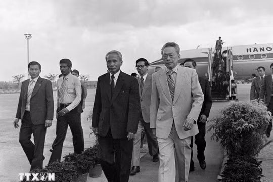 Việt Nam - Singapore: Từ những điều đầu tiên đến đối tác chiến lược toàn diện