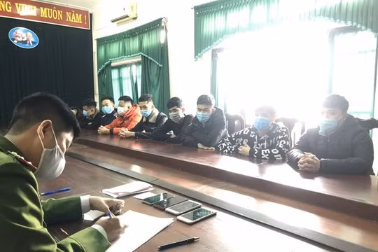 Bắt giữ nhóm đối tượng mạo danh công ty tài chính lừa tiền tỷ nhiều người