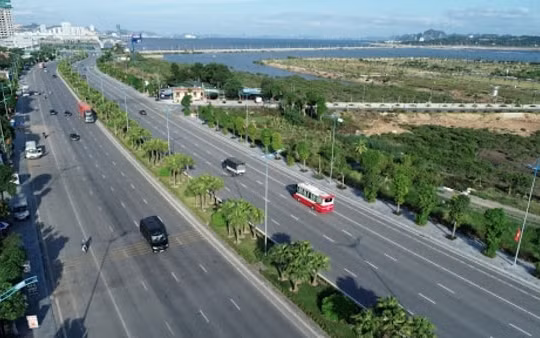 Bộ GTVT không nhận bàn giao hơn 7 km QL18