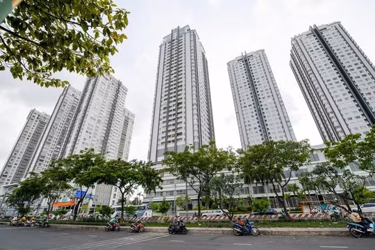 TP.HCM: Phong tỏa tháp V6 của chung cư Sunrise City ở quận 7 do liên quan Covid-19