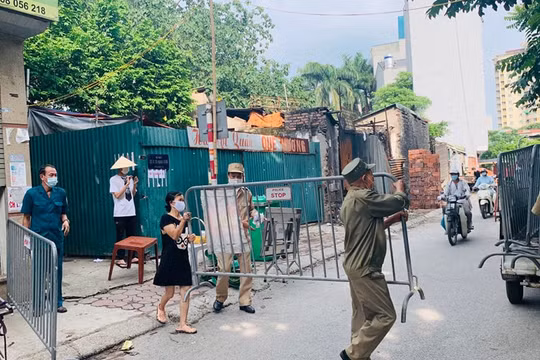 Hà Nội: Dỡ cách ly y tế tại 4 phường ở quận Đống Đa