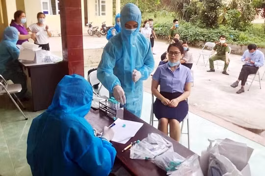 Quảng Ninh xét nghiệm SARS-CoV-2 cho 40.000 thành viên các tổ bầu cử