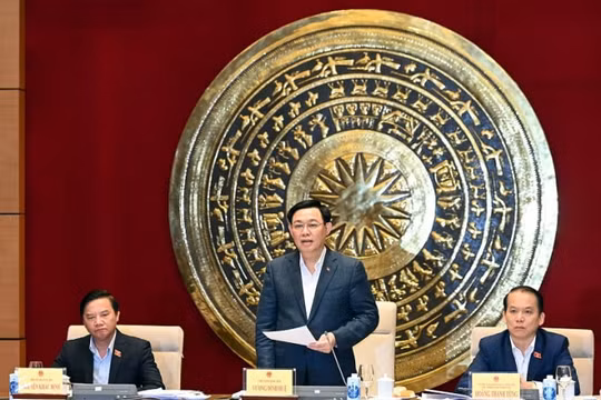 Sẽ nghiên cứu ban hành nghị quyết về tiếp tục hoàn thiện thể chế kinh tế thị trường, định hướng xã hội chủ nghĩa