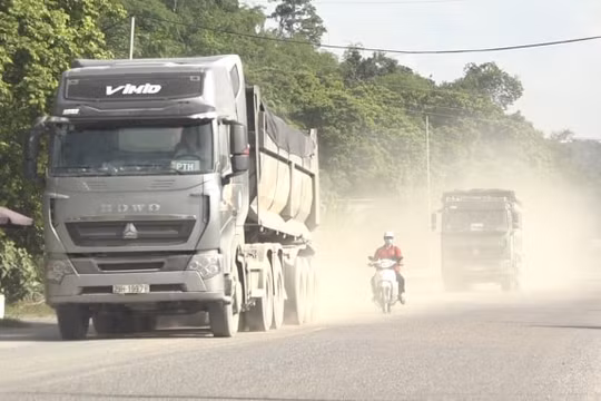 Gần 4.000 xe quá tải bị xử lý trong thời điểm dịch bệnh COVID-19 diễn biến phức tạp