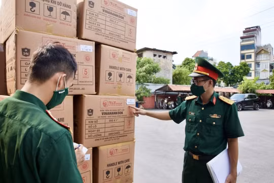 T&T Group bàn giao 8,5 triệu bộ bơm kim tiêm phục vụ chiến dịch tiêm chủng quốc gia phòng COVID-19