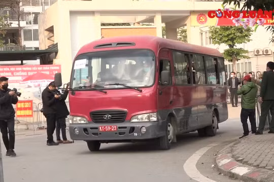 Trường Xuân Phương dỡ phong tỏa, 109 học sinh, phụ huynh và giáo viên trở về nhà đón Tết
