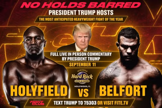 Tay đấm huyền thoại Evander Holyfield đấu với Vitor Belfort trước sự chứng kiến của Donald Trump
