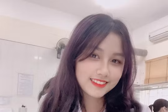"Hot girl" Cao đẳng Dược Trung ương: Buổi đi thực tế đầu tiên là phòng chống dịch