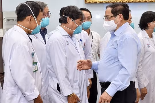 Thủ tướng Phạm Minh Chính gửi thư động viên các lực lượng tuyến đầu phòng, chống dịch Covid-19