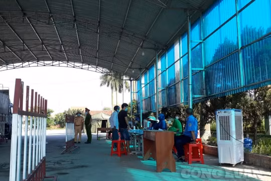 Quảng Ninh: Siết chặt quản lý chợ dân sinh, hàng quán vỉa hè để phòng, chống dịch Covid-19