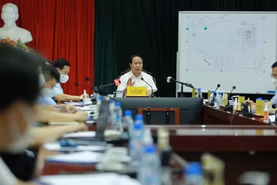 Phó Thủ tướng Lê Văn Thành: "Tôi sẽ sát cánh, không để các đồng chí làm một mình, chịu trách nhiệm một mình"