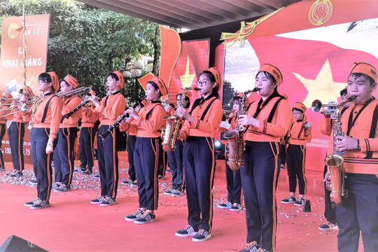 Khắc phục khó khăn, TP. HCM sẵn sàng cho năm học mới