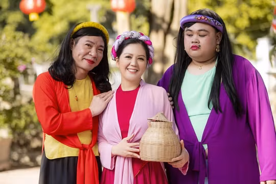 NSND Công Lý hóa thân thành 'nàng Cám' trong MV của Đinh Hiền Anh