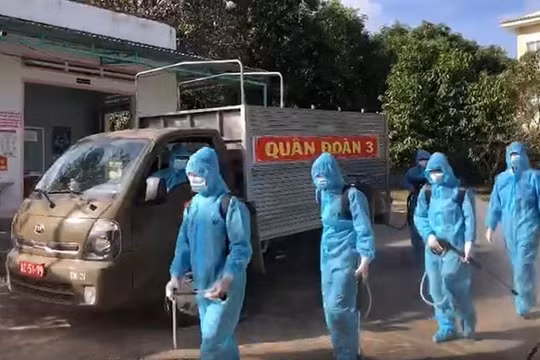 Gia Lai lấy mẫu xét nghiệm toàn bộ người dân thị xã Ayun Pa và huyện Ia Pa