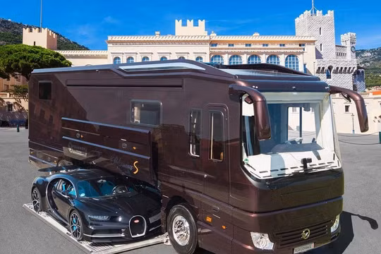 Khám phá Nhà di động Performance S có giá bán 1,9 triệu USD