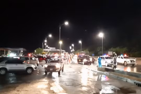 Mở cửa các hầm Cổ Mã, Đèo Cả, Cù Mông, Hải Vân hỗ trợ người dân từ vùng dịch về quê