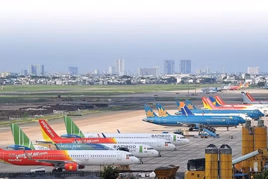 8 tỉnh, thành phố đồng ý mở lại đường bay nội địa