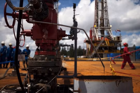 Làm thế nào Venezuela “kéo” dầu mỏ của mình ra khỏi thế kẹt bởi lệnh trừng phạt?