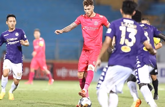Trậu đấu giữa CLB Hà Nội và Sài Gòn FC diễn ra không khán giả