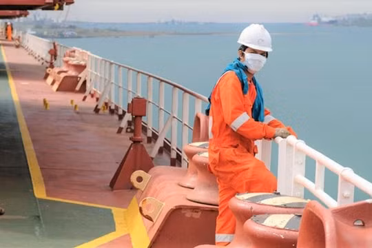 Tạo thuận lợi cho thuyền viên Việt Nam được hồi hương, thay thế tại cảng biển