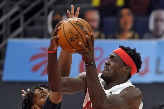 CLB bóng rổ Toronto Raptors nội bộ bất ổn, siêu sao Pascal Siakam cảm thấy bị cô lập