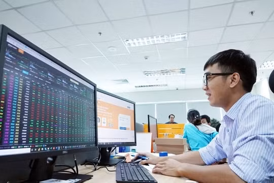 Chứng khoán ngày 18/2: Hiện thực hóa lợi nhuận tại vùng kháng cự 1160-1180 điểm