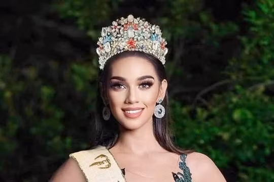 Naelah Alshorbaji trở thành Hoa hậu Trái Đất Philippines 2021