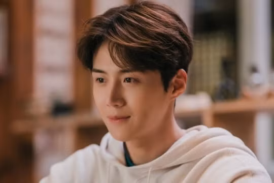 Kim Seon Ho xác nhận đóng phim điện ảnh, sau khi được "tẩy trắng"