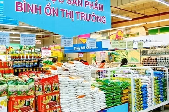 Đảm bảo cung cầu hàng hoá, bình ổn thị trường dịp cuối năm