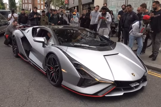 Chiêm ngưỡng vẻ đẹp của siêu xe Lamborghini Sian