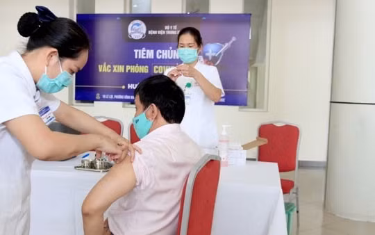 Bộ Y tế phân bổ vaccine COVID-19 đợt 4 cho 43 đơn vị