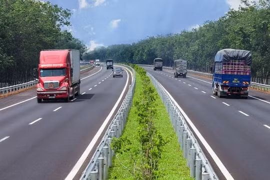 Thủ tướng: Quy hoạch cao tốc phải hài hòa hợp lý, có trọng tâm, trọng điểm
