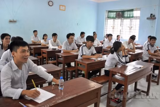 Dịch Covid-19 lan rộng, Đồng Tháp cho nhiều địa phương tổ chức thi THPT đợt 2
