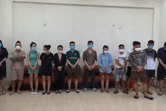 "Thánh chửi" Dương Minh Tuyền bị bắt khi đang "bay lắc" ma túy trong quán karaoke