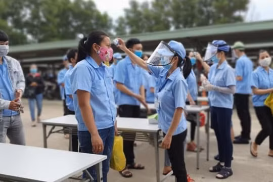 Đẩy mạnh việc xã hội hóa, kết hợp công - tư trong công tác phòng, chống dịch