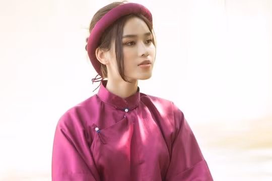 Đỗ Thị Hà đưa ảnh làm ruộng vào clip giới thiệu bản thân ở Miss World