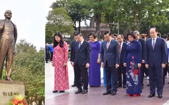 Lãnh đạo thành phố Hà Nội dâng hoa kỷ niệm 151 năm Ngày sinh V.I.Lênin