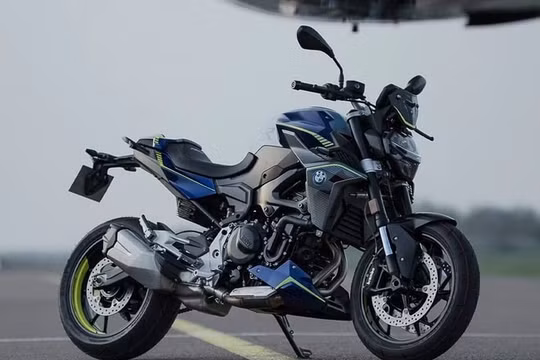 BMW ra mắt mẫu môtô F 900 R Force tại Pháp, giá 9.790 euro