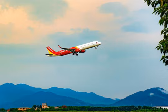 Vietjet tặng triệu mã giảm 77% và miễn phí 15kg hành lý bay từ Hà Nội đi khắp Việt Nam